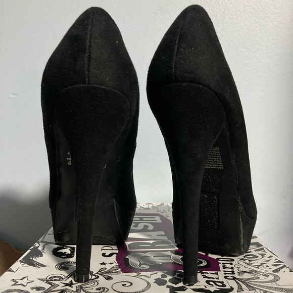 NWB - Brash Faux Suede Black Stiletto Pumps - Picture 2 of 5
